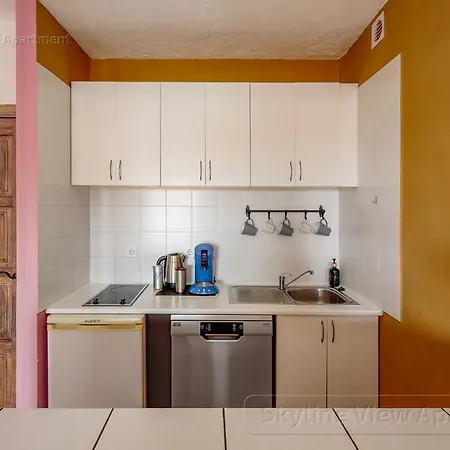 Apartament Skyline View - Free Private Parking Including & Guest Bonus *