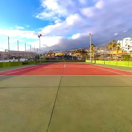 Skyline View - Free Private Parking Including & Guest Bonus Apartament Costa Adeje (Tenerife)